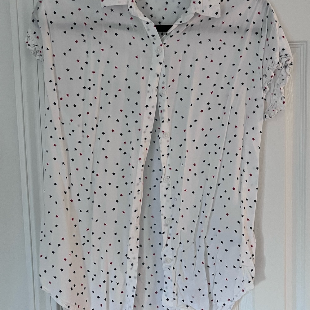 beachlunchlounge White Star Print Button Down Shirt